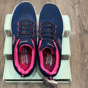 Sketchers air cooled memory foam size 8